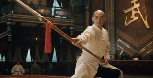 比小娘|《大侠霍元甲》里看到了《小娘惹》的陈锡，比小娘惹里好看多了