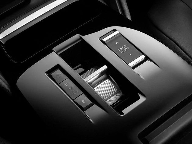 国产|雪铁龙全新C4国产展望 秒变跨界车/还提供纯电版本