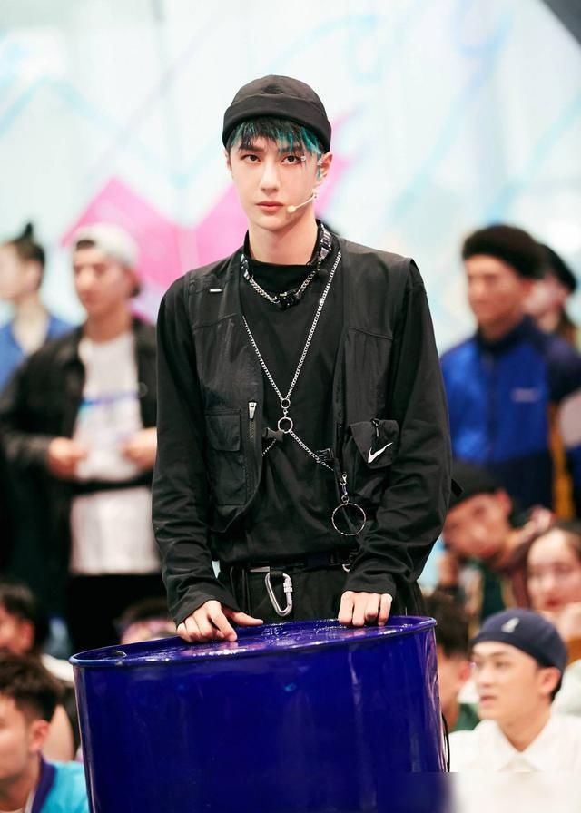  王一博|街舞回应视频版权被怼，王一博视频被删，钟汉良被恶意剪辑