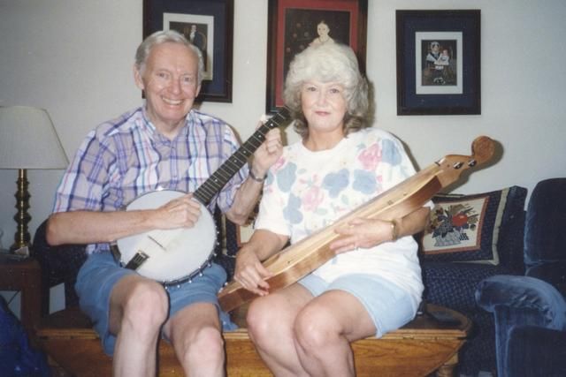  爱情|新冠时期的爱情：美国90岁老人为看老妻一眼染病去世，称绝不后悔