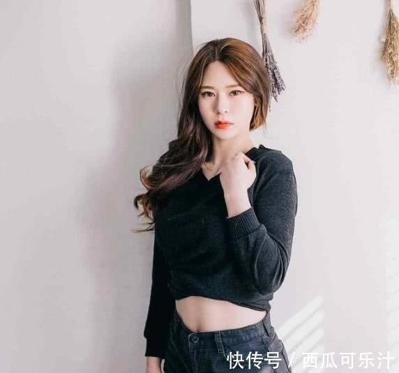 曼妙|牛仔裤穿着舒适更显女人魅力,能够很好地勾勒出优美曼妙的曲线!