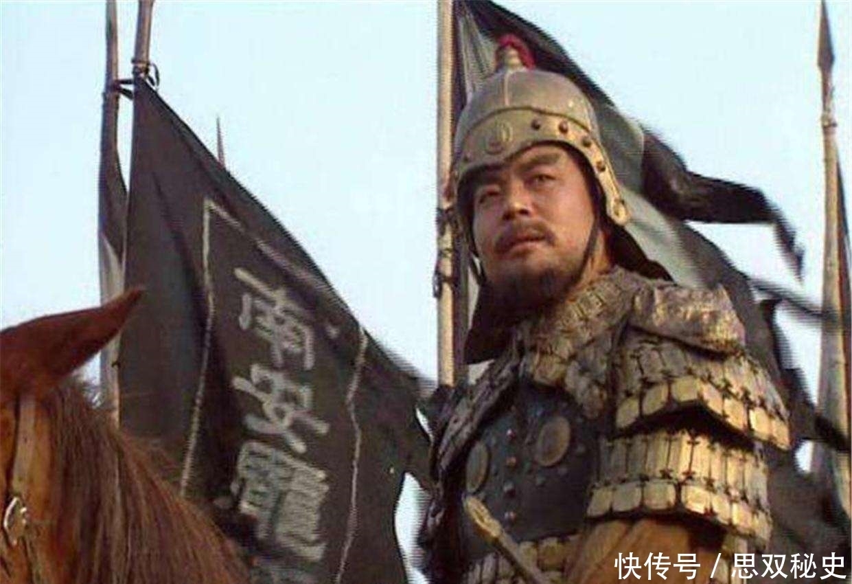 至少|除了许褚,曹操麾下无人敢和马超一战?至少还有4人!