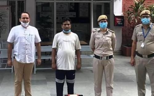 诱骗|男子冒充女模特，诱骗其他女模特分享裸照，结果悲剧了