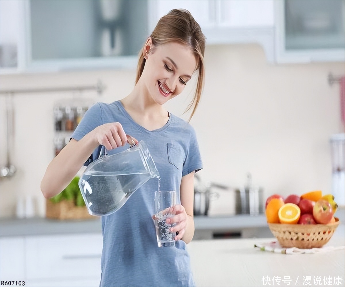 长期喝带水垢的水，容易得肾结石？比起这点，这4点才是真正元凶2023