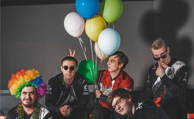 服下|G2下野魔怔了？Jankos感慨国服下路强，阿P却盛赞路人绝活哥！