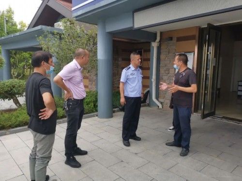 家人|51岁男子偷车被抓 南宁警方一查发现他已失联30年