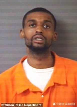  达里乌斯|邻居“神圣不可侵犯”？5岁男孩骑车进邻家草坪，被25岁黑人男子一枪打死