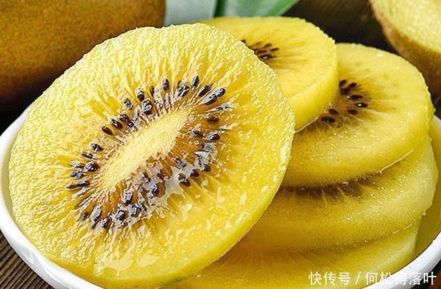 恰到好处|秋季干燥,遇到这4种水果可以多囤点,香甜水分足,咬一口就爆汁