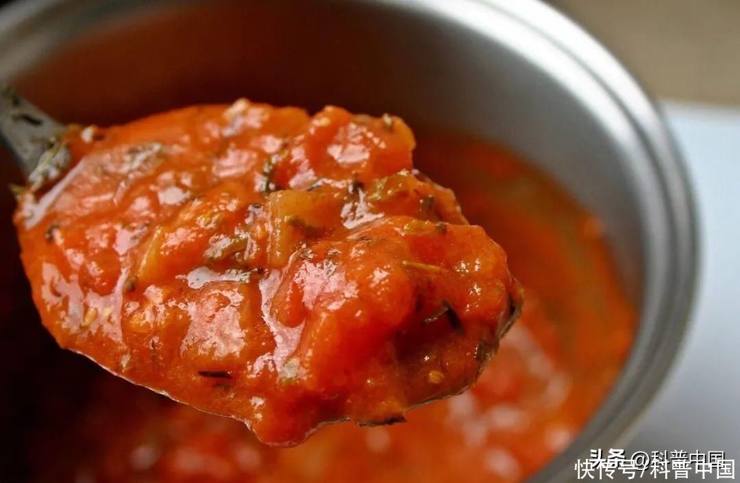 飞机餐为什么不能吃(飞机餐到底为什么不好吃？不完全是食物的原因...)
