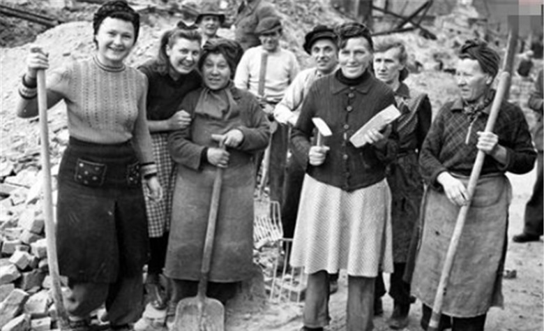  此国|二战哪个国家输得最惨？并非日本，此国男人战死满大街都是女人