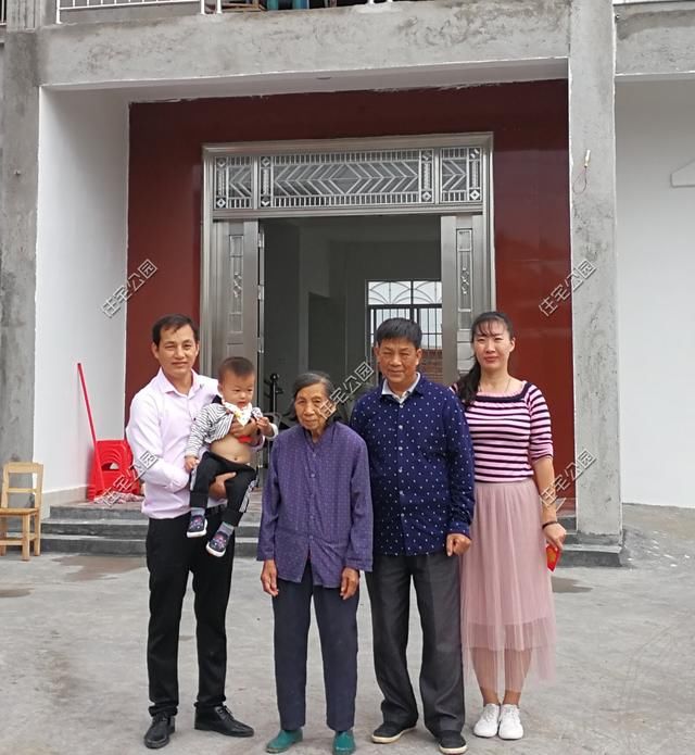 预算|农村建房不要拖，预算不够先建一半，留好钢筋等以后加建