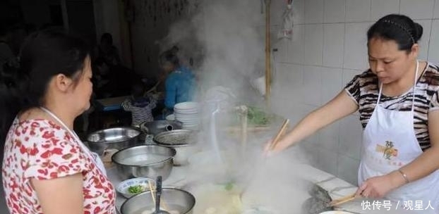 店里|这家小“破店”,没店名没招牌,开了10年,食客:一天不来馋得慌