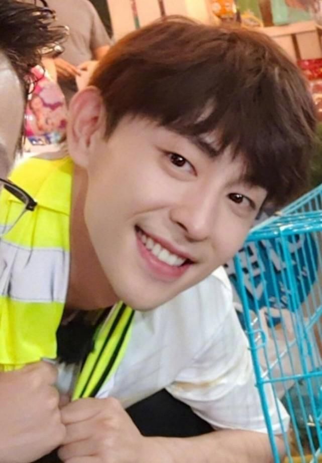  邓伦|邓伦认同自己是团宠