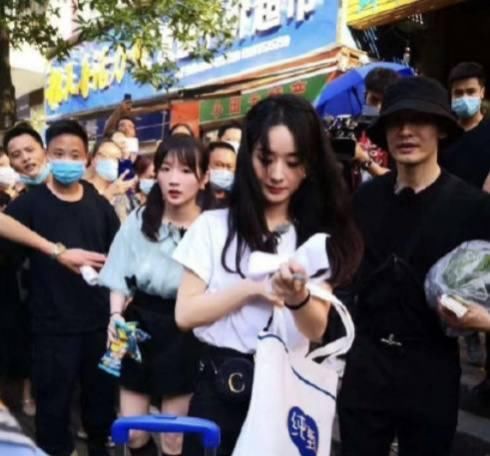 鸡蛋里挑|她又不是完美人设,鸡蛋里挑骨头未免太过了吧?