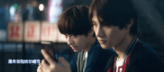  和郭敬明|没话题？认真做节目的《少年之名》把LOVE&PEACE打在公屏上