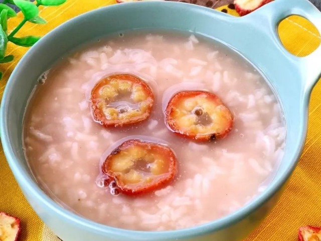 倒入锅中|苹果换种吃法,降脂、降胆固醇效果翻10倍,把营养价值发挥最佳