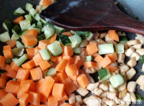 过瘾|入秋后,我家就馋这道菜,色泽诱人,清香脆嫩,一周7次都不过瘾