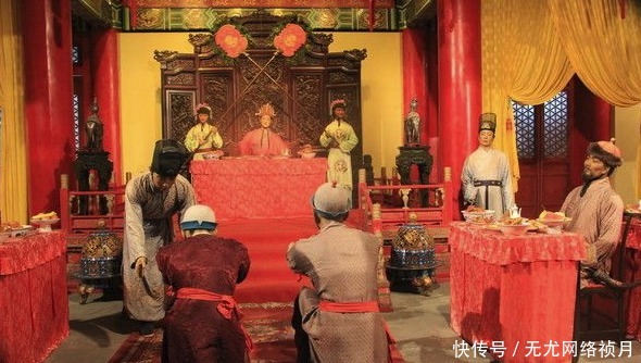 国使臣再次|洋人见到清朝皇帝要不要磕头拜礼?这个问题直到清朝末年才被解决