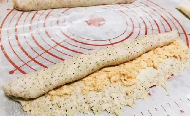  高筋面粉|做「乳酪肉松全麦软欧面包」，不添加这个，怪不得做出来不柔软