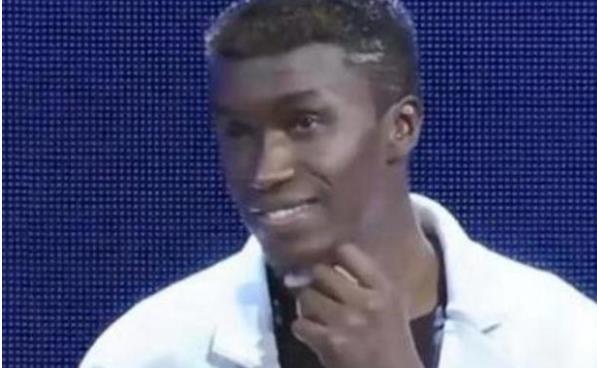 牵手|《非诚勿扰》1米92“女巨人”牵手黑人男嘉宾,网友:很般配!