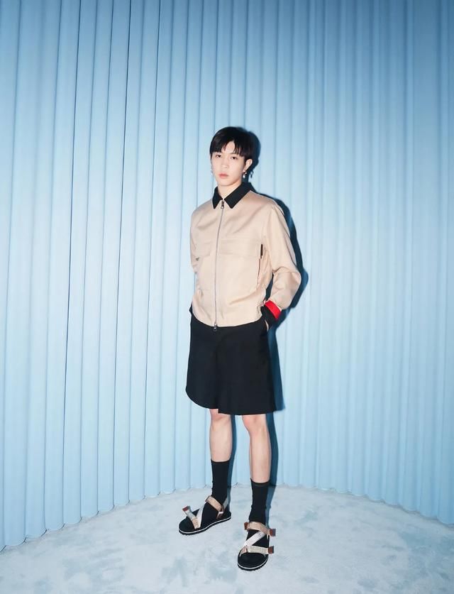  一律|一周男星穿搭丨风格各异型格一律，中国男星的“西装”江湖
