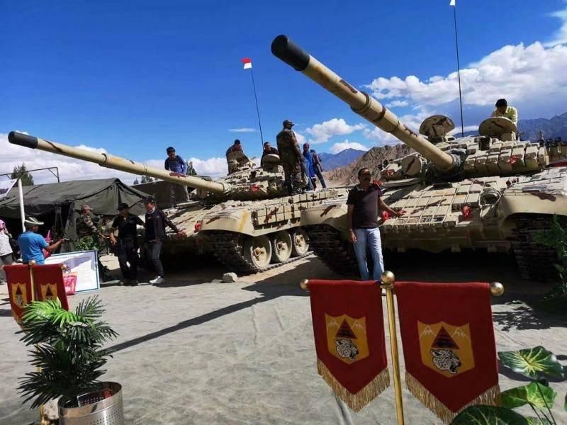 未来|15式坦克，一款高度模块化的火力平台，未来还能开启主战坦克模式