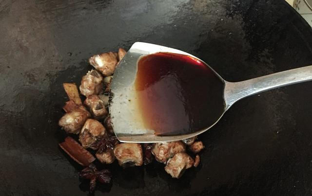 排骨|天凉了,土豆排骨是绝配!鲜香有营养,和土豆泥一样,孩子抢着吃