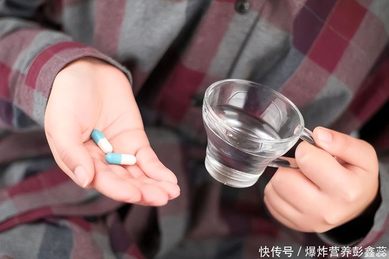 高血压到底该不该长久服药(有人说，高血压人群服药是骗局？高血压人群，应不应该吃药？)