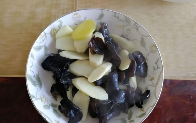  祛湿|这东西，隔三差五吃一些它，祛湿化痰又排毒，全家吃出好身体