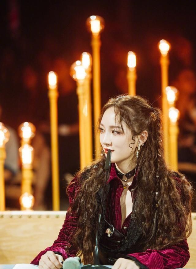  暂夺|《浪姐》成团个人榜：孟佳逆袭暂夺C位，阿朵凭一己之力扭转大局