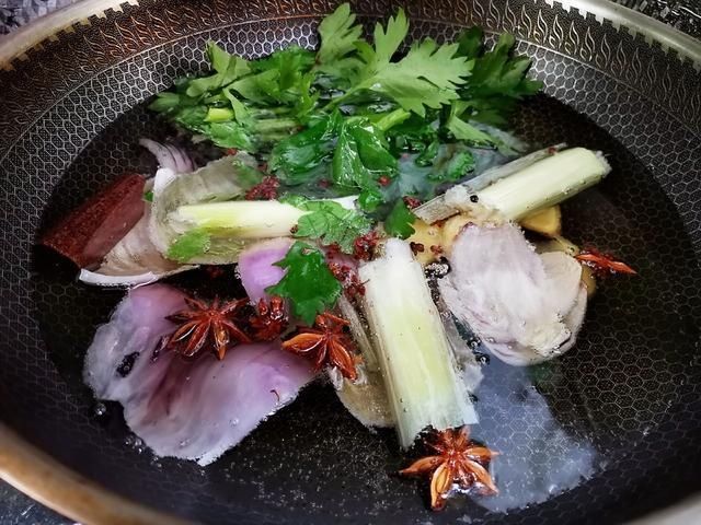  辣椒|家常自制的辣椒圈，好吃百搭，简单好做