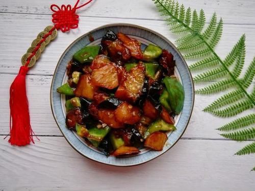 名菜|这道东北名菜，这么做才正宗香浓可口，快速下饭