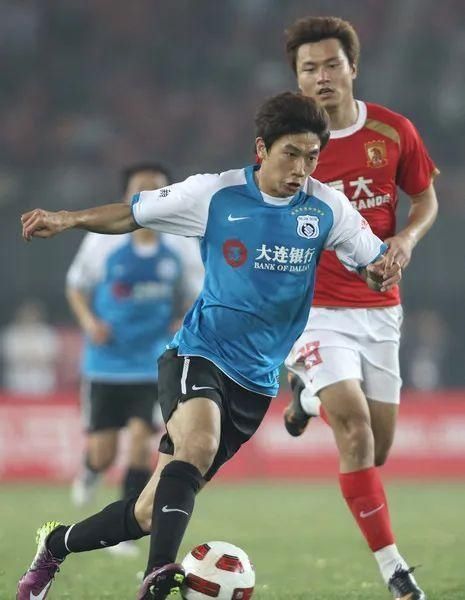  球衣|盘点大连足球历代球衣！哪一款是你的最爱？