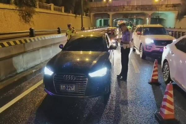 全国|黑龙江哈市交警部门集中开展严管严查重点交通违法行为全国统一行动
