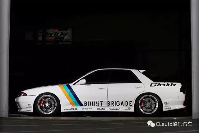  姑娘|我也想遇见个开R32 GT-R的姑娘，然后深陷其中不可自拔