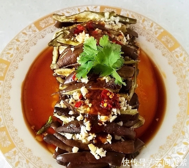 鲜香|茄子怎么做好吃?大叔教你凉拌茄子,麻辣鲜香,简单下饭,超好吃