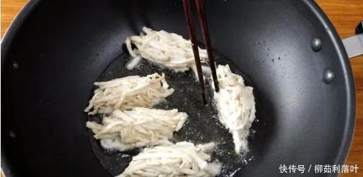 不腻|杏鲍菇别炒着吃了,教你一种新做法,外酥里嫩好吃不腻