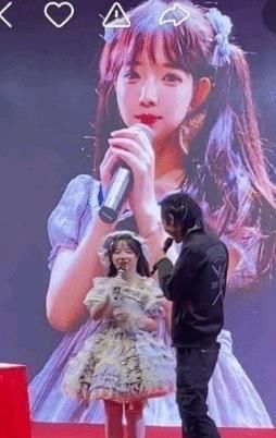 操作真|“什么行业可以让普通人翻身？”哈哈哈哈，神评太调皮了！