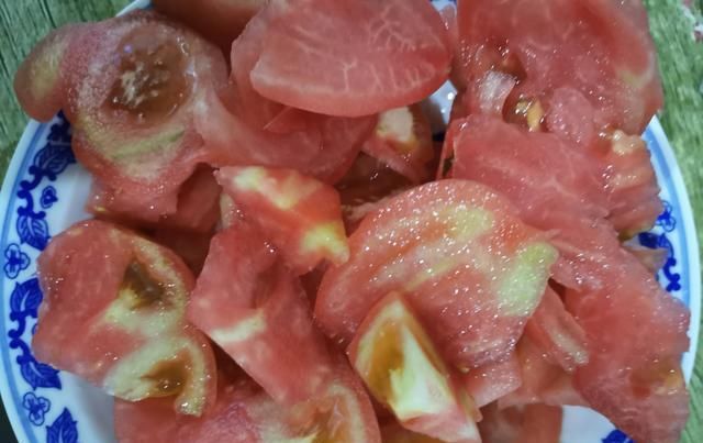 西红柿|西红柿土豆烧牛肉