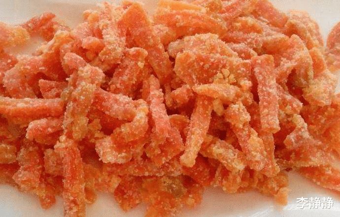  胡萝卜汤汁|胡萝卜很常见，可是胡萝卜果脯你一定没吃过，这样做孩子非常爱吃