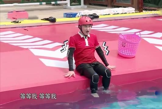  表现|张大大软弱表现让人喷饭，有一点却强过李晨，网友: 看出真实性格