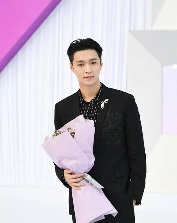  舞蹈|原来张艺兴和王一博早就合作过, 只不过一个是主角, 一个是配角?