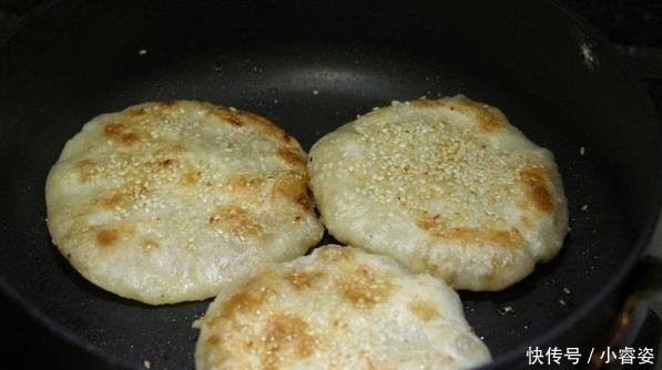 牛肉饼|家庭版牛肉饼制作教程,调馅有讲究冷藏1小时,汁多还鲜香