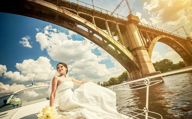 别人|憎恨别人对自己是一种很大的损失!