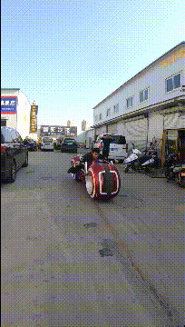 姑娘|搞笑GIF趣图:姑娘表情真的好醉人,我承认我被迷住了