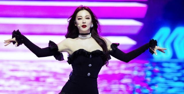  参赛选手|网曝《浪姐》总决赛没有观众，姐姐们自己决定要不要成团