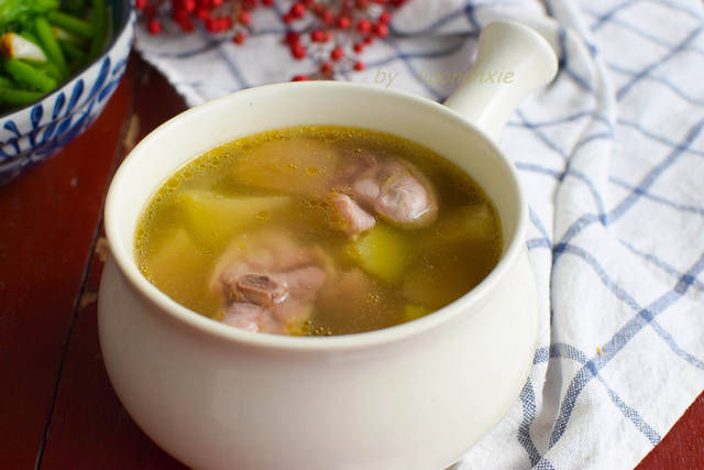  化积|我用它俩煮锅汤，上桌全家人都爱，节后多喝几次，消食化积不上火