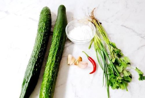  更爽|黄瓜只会拍？凉拌？这种“高颜”做法，看着清新，吃得更爽