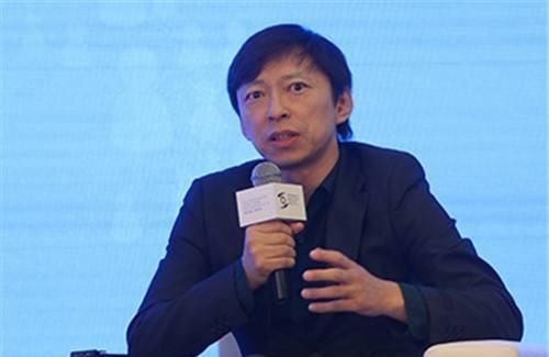 马斯克|马斯克成世界第四富,有钱人爱的基本款怎么穿才好看?