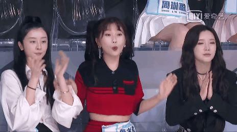  节目|舞台事故也可以被原谅，这个节目真是荒唐又好笑